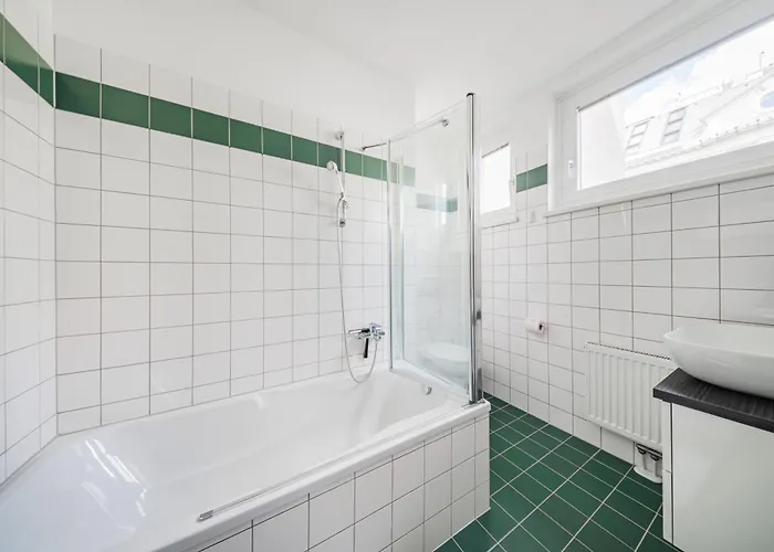Home1 - Albertine Aparthotel 4*