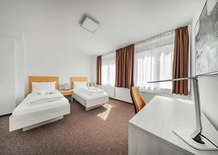 Aparthotel Home1 - Albertine 4*