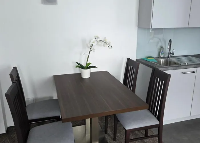 Aparthotel Home1 - Albertine 4*